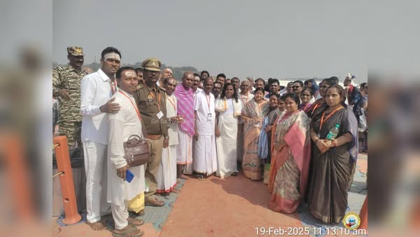 Youth Empowerment Program (YEP) in the collaboration of Nirmaan organisation &amp; Infosys foundation- the Programme was virtually inaugurated by Minister of MSME Kondapalli Srinivas &amp; physically inaugurated by Swami.